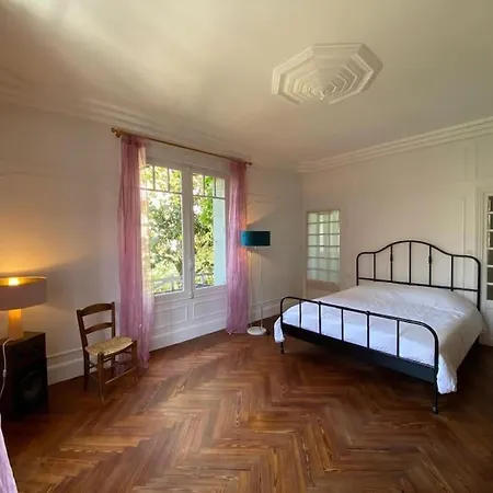 Belle Maison Avec Piscine